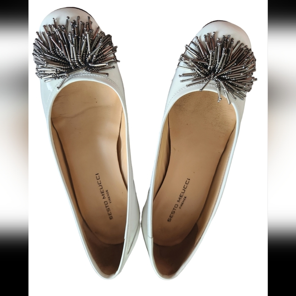Sesto Meucci Low Pump Patent Leather 7 US White Italy‎ $395 Beaded Fairy Bridal